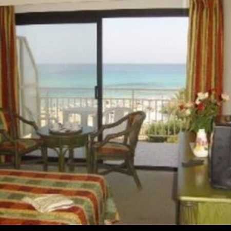 Hotel Hotetur Lago Playa Cala Ratjada  Eksteriør billede